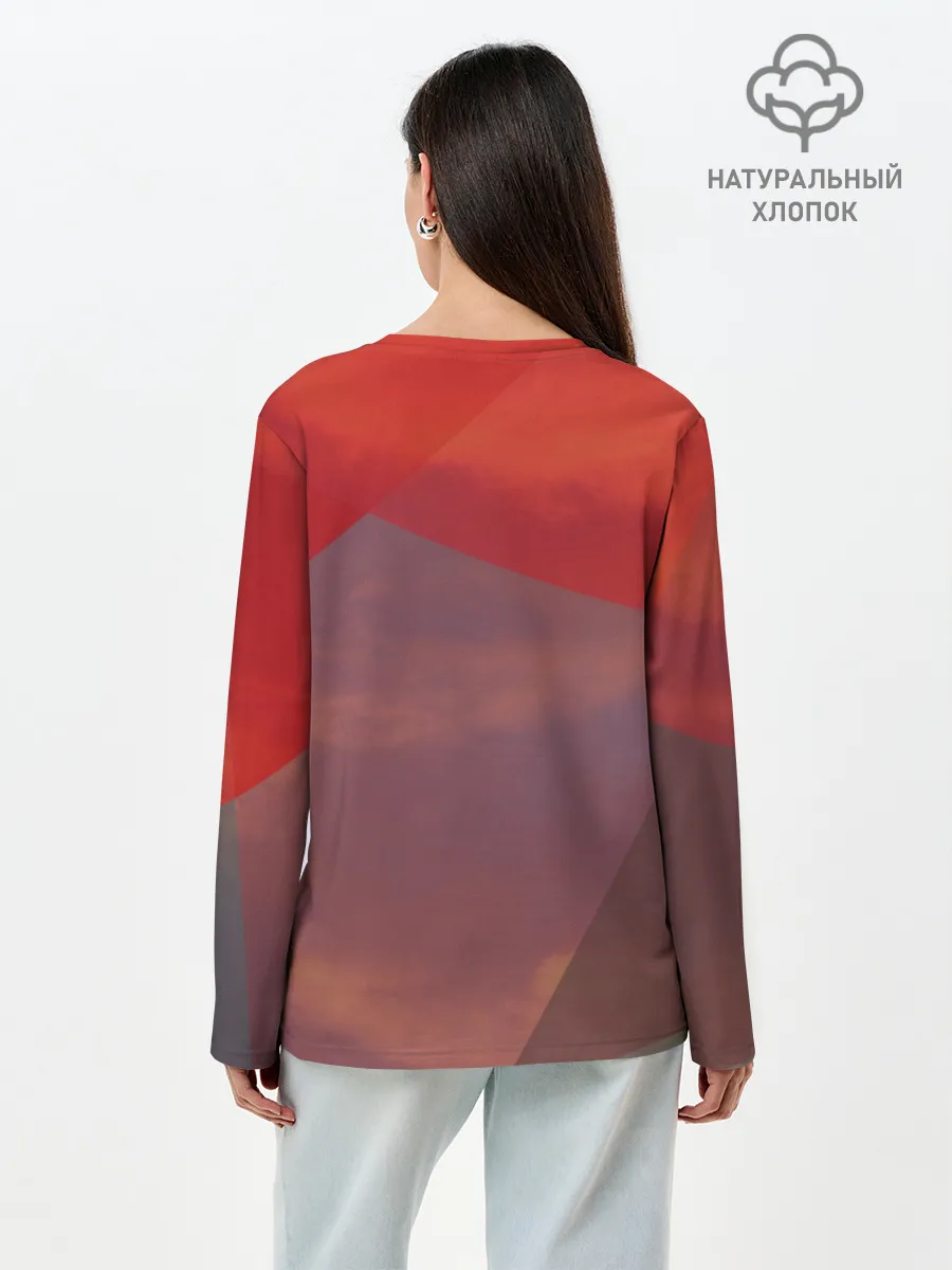 Лонгслив женский. Хлопок / Misato Katsuragi на красном