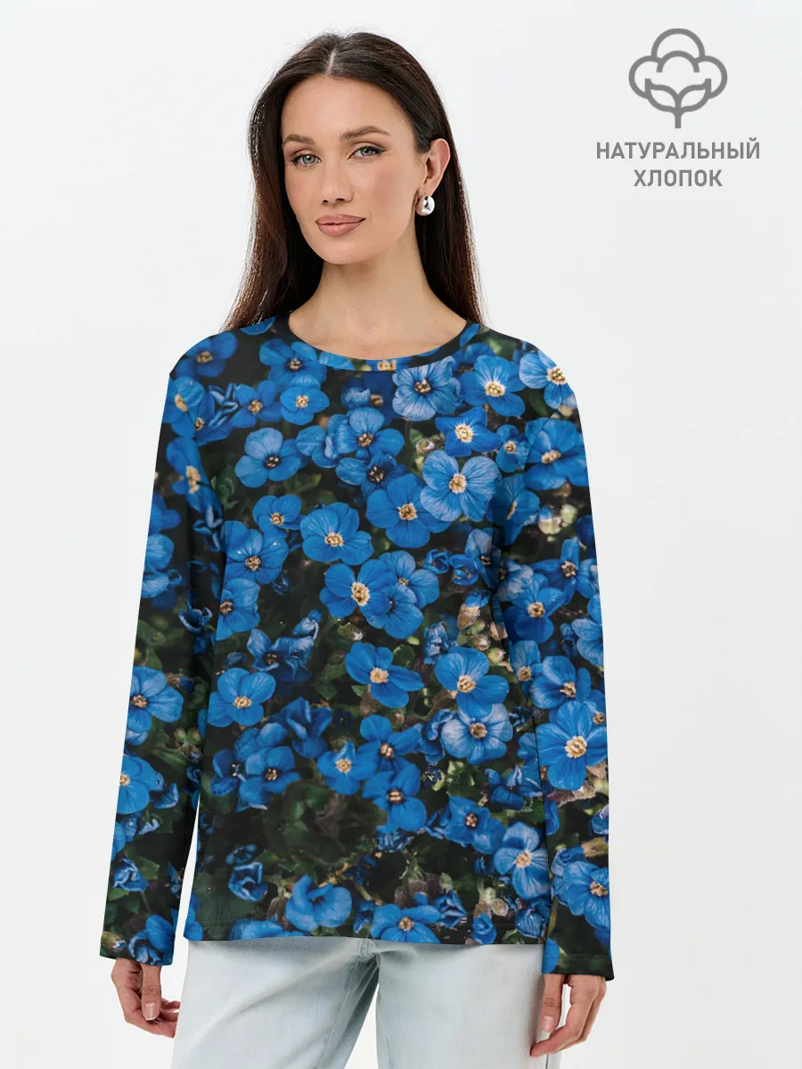 Лонгслив женский. Хлопок / Поле синих цветов фиалки лето