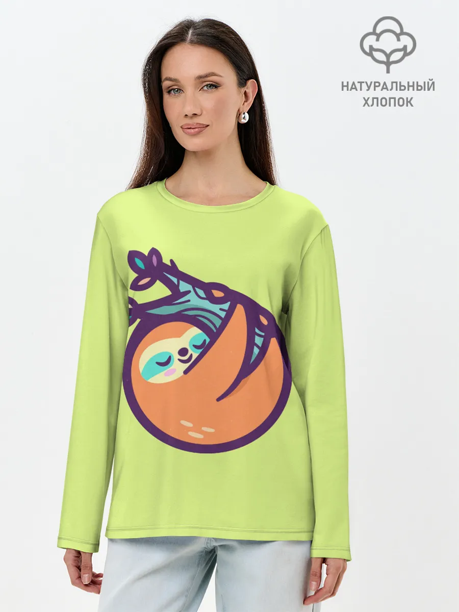 Лонгслив женский. Хлопок / Ленивец спит на ветке рисунок
