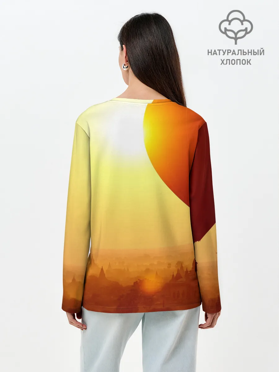 Лонгслив женский. Хлопок / Город в пустыне