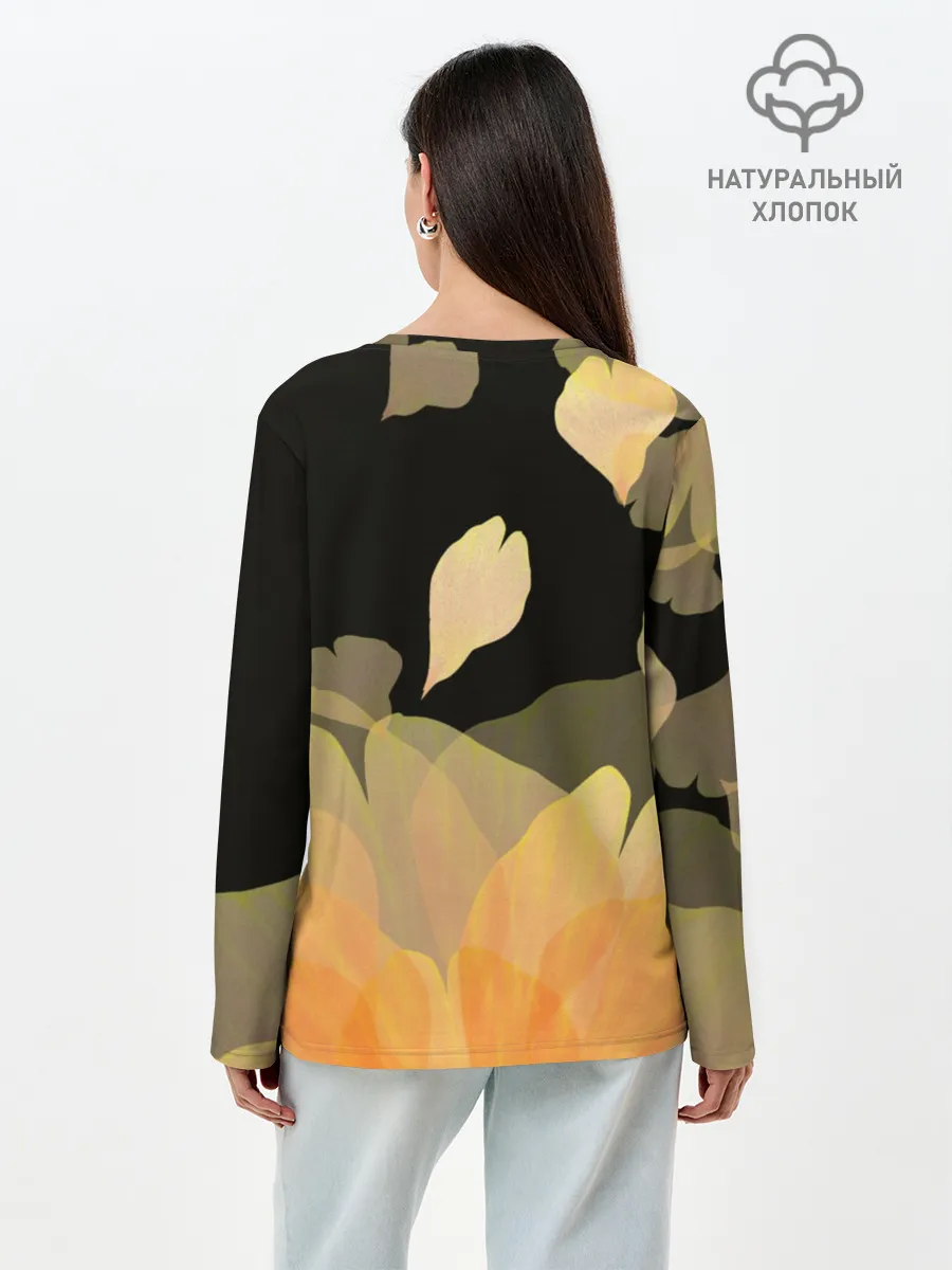 Лонгслив женский. Хлопок / Аниме девушка в интересном наряде