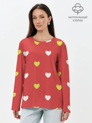 Лонгслив женский. Хлопок / Сердечки на красном паттерн