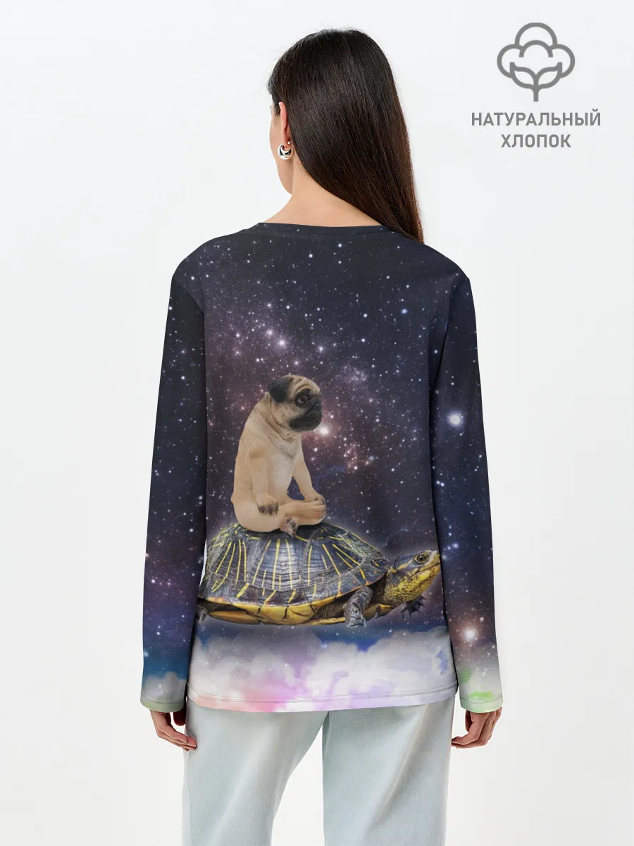 Лонгслив женский. Хлопок / Мопс на черепахе в космосе