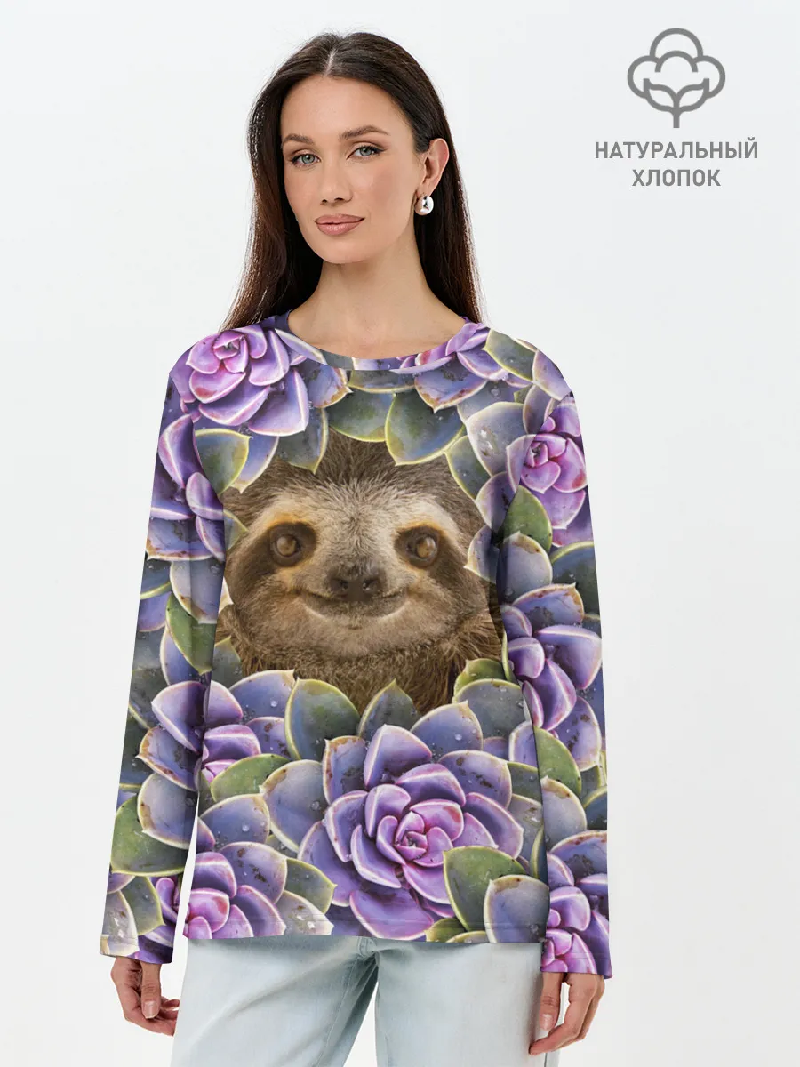 Лонгслив женский. Хлопок / Ленивец среди цветов
