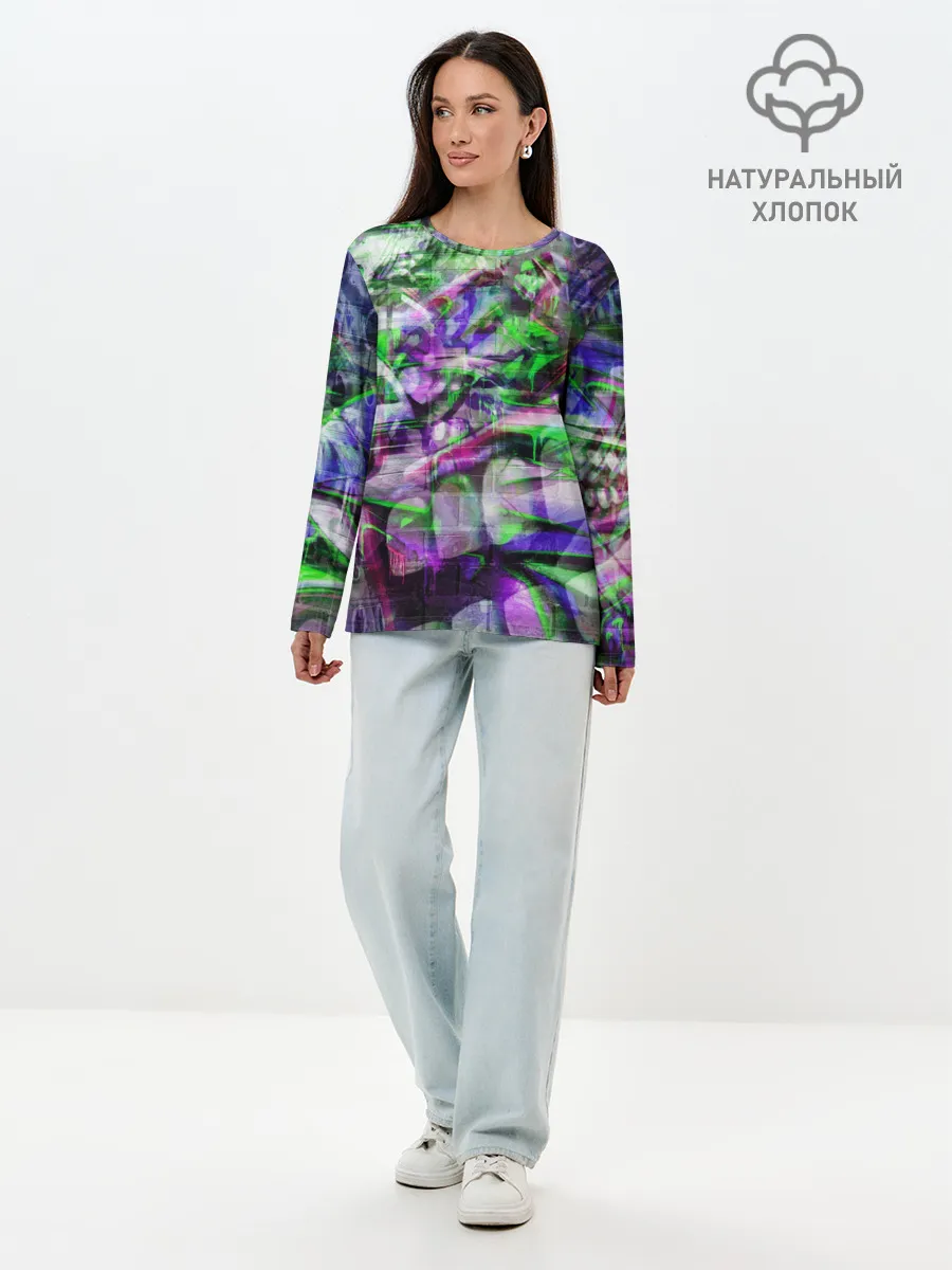 Лонгслив женский. Хлопок / Граффити на стене