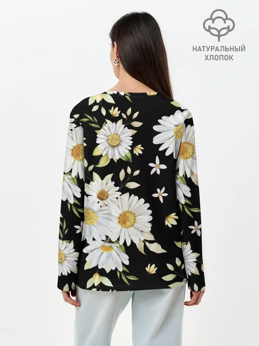 Лонгслив женский. Хлопок / Ромашки на черном фоне