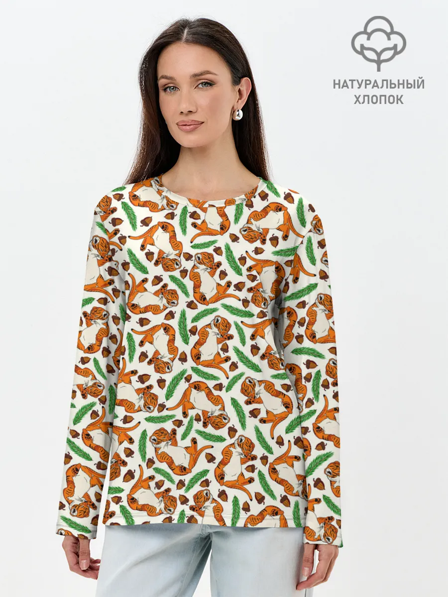 Лонгслив женский. Хлопок / Тигрята, еловые ветки и желуди