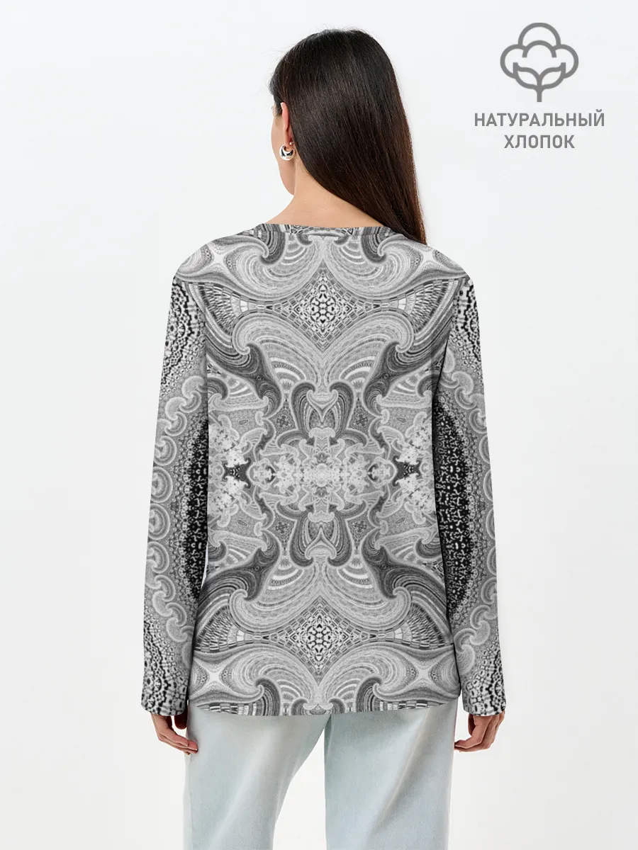 Лонгслив женский. Хлопок / Черно-белый абстрактный узор.