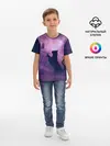 Детская базовая футболка / Кошка играет с бабочкой