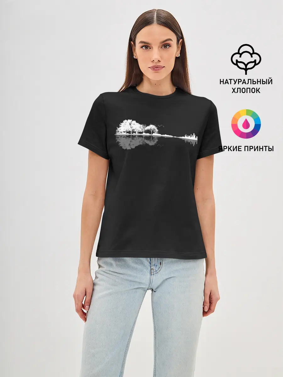Женская базовая футболка / 