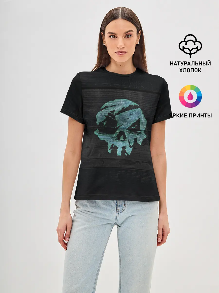 Женская базовая футболка / Skull of pirate
