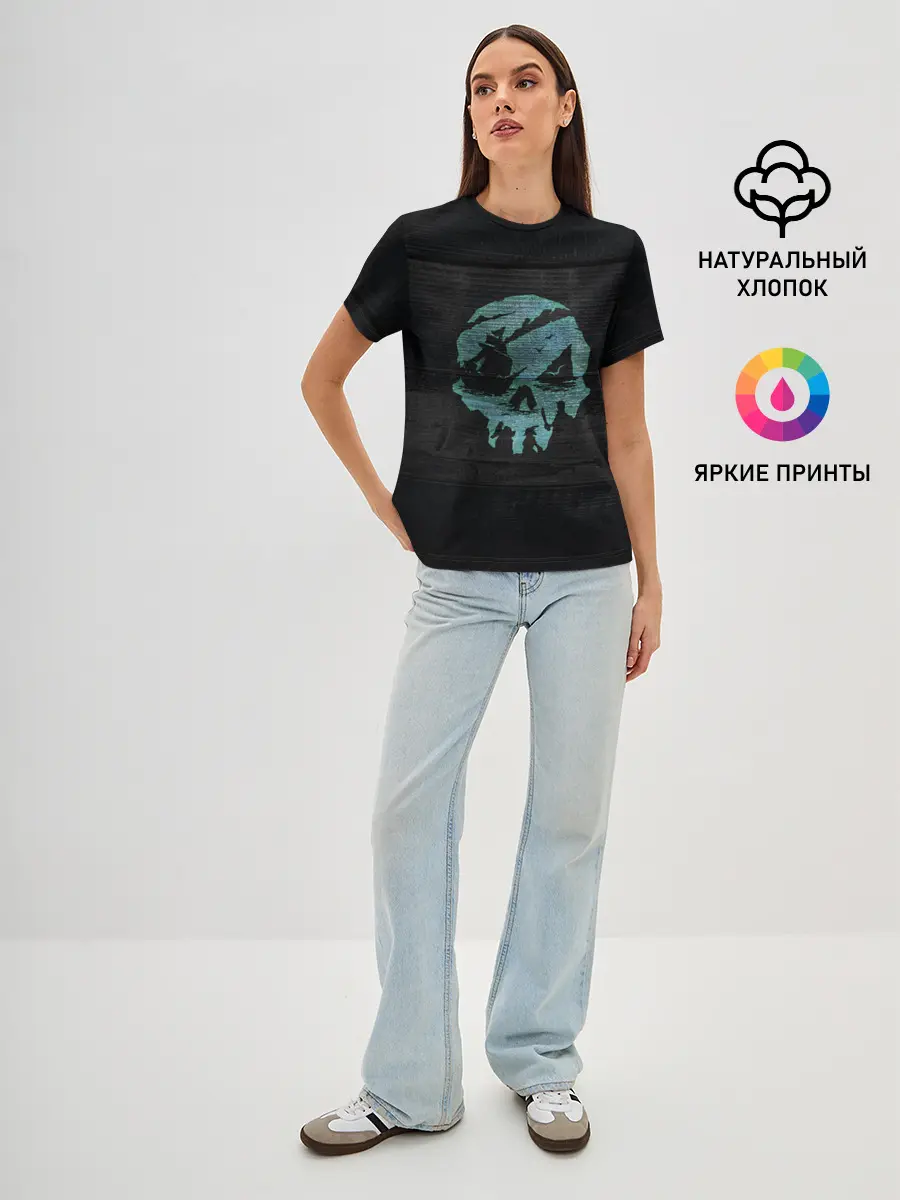 Женская базовая футболка / Skull of pirate